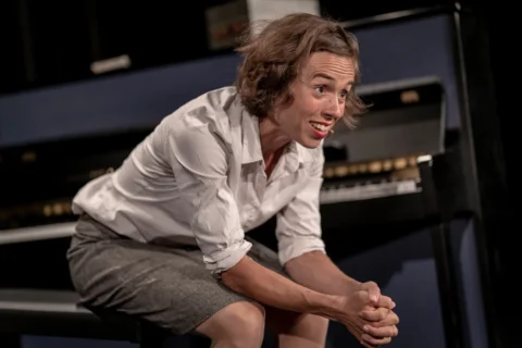 CLAIRE ALLEENE - Judith Bach